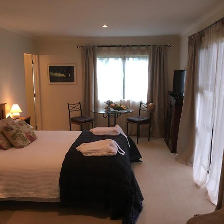 Puka Heights Bed & Breakfast Pauanui Bagian luar foto