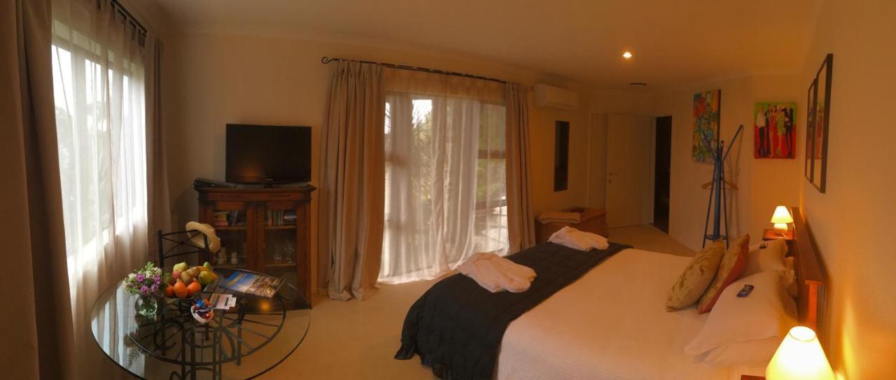Puka Heights Bed & Breakfast Pauanui Bagian luar foto