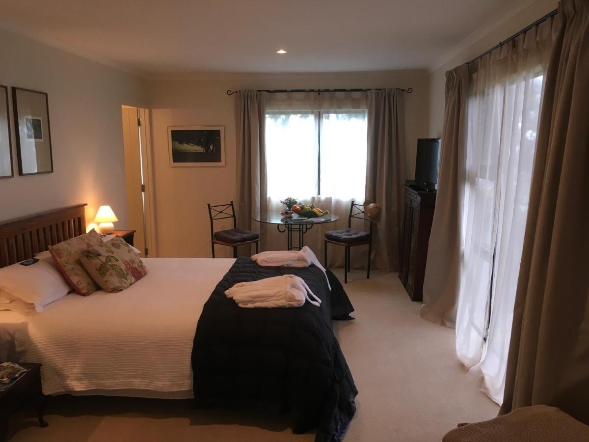 Puka Heights Bed & Breakfast Pauanui Bagian luar foto